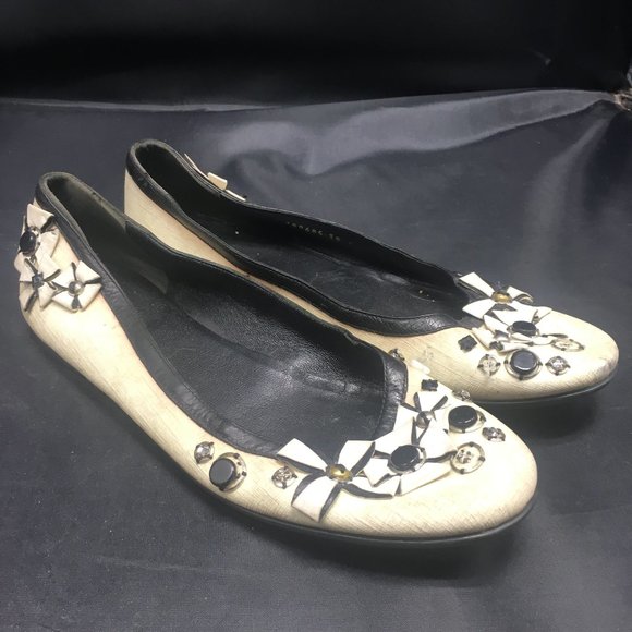 Gucci White Floral Flats - Picture 3 of 12